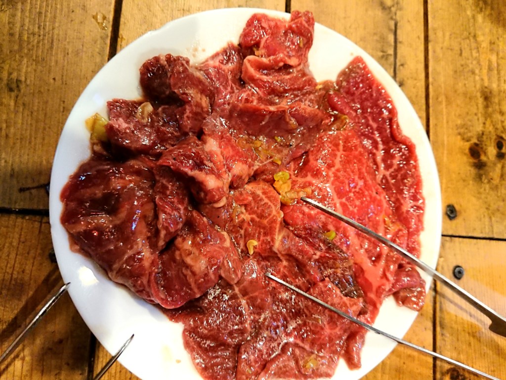 焼く前の肉