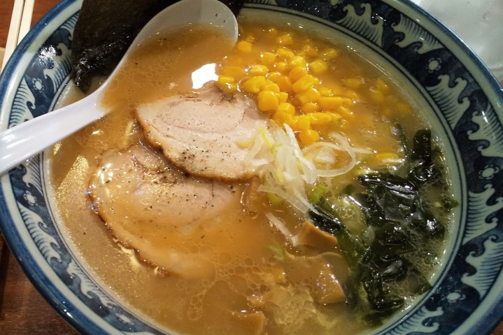 鶴亀屋醤油ラーメン